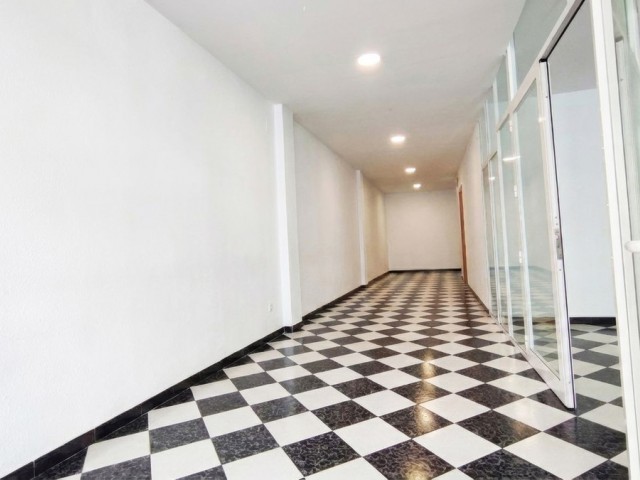 Comercial con 0 Dormitorios  en Alhaurín el Grande