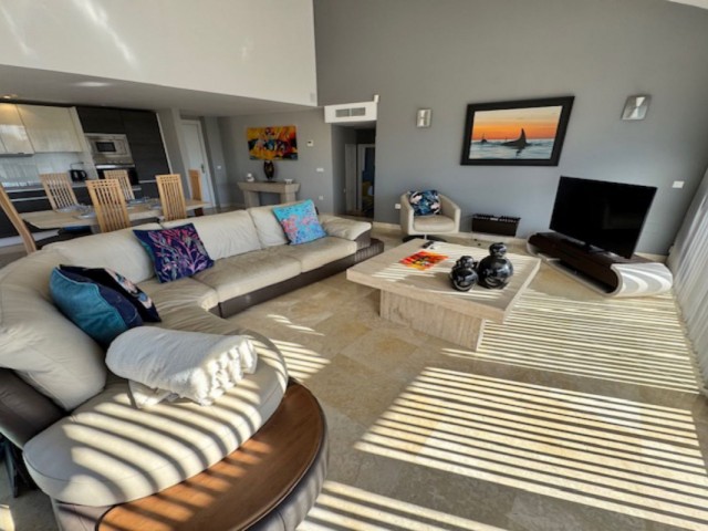 Penthouse, Riviera del Sol, R5306842