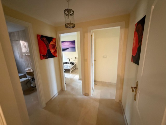 2 Bedrooms Apartment in Elviria