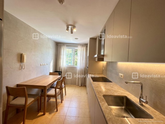 Apartamento con 2 Dormitorios  en Río Real