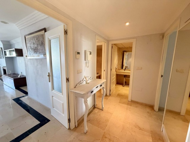 Apartamento con 2 Dormitorios  en Río Real