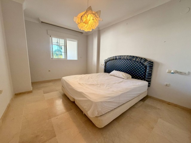 Apartamento con 2 Dormitorios  en Río Real