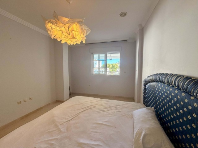 Apartamento con 2 Dormitorios  en Río Real