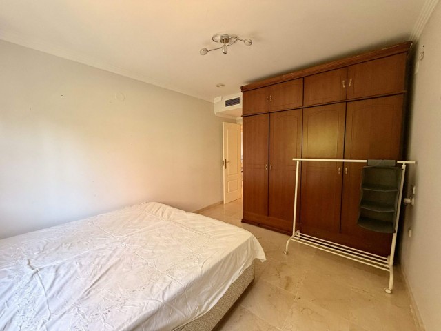 Apartamento con 2 Dormitorios  en Río Real