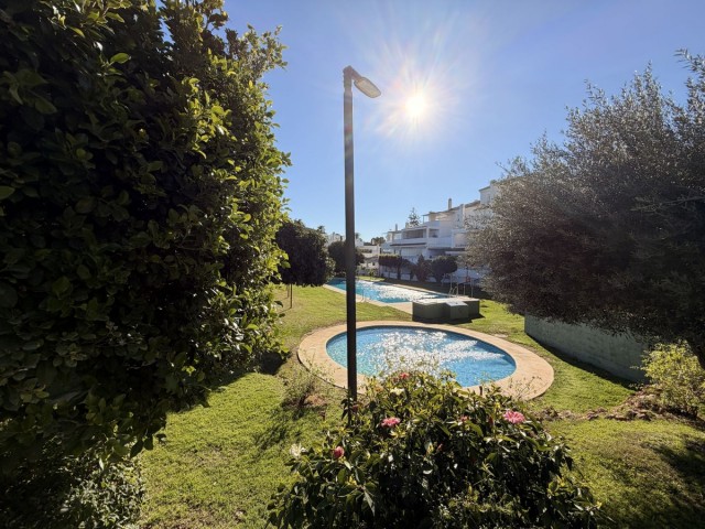 Apartamento con 2 Dormitorios  en Río Real