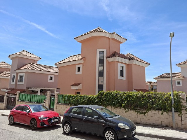 Adosado, San Luis de Sabinillas, R5306377