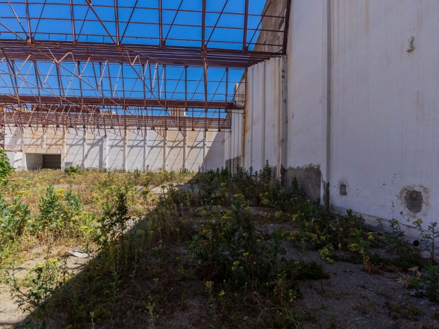 Commercieel in La Colina