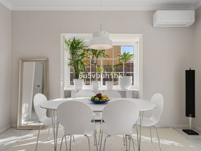 Villa con 4 Dormitorios  en Campo Mijas