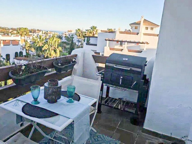 Apartamento con 3 Dormitorios  en Selwo