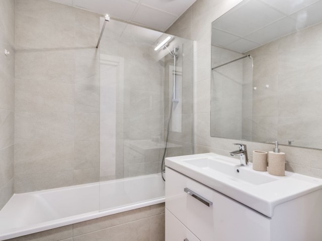 Apartamento con 2 Dormitorios  en Málaga Centro