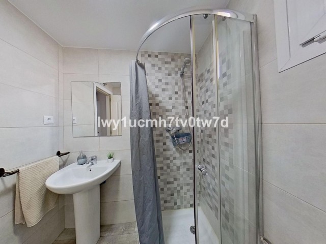 2 Schlafzimmer Apartment in Torrequebrada
