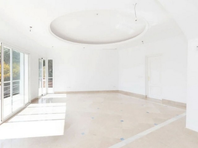 5 Slaapkamer Villa in Los Almendros