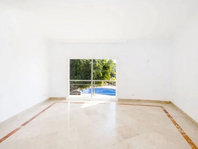5 Slaapkamer Villa in Los Almendros