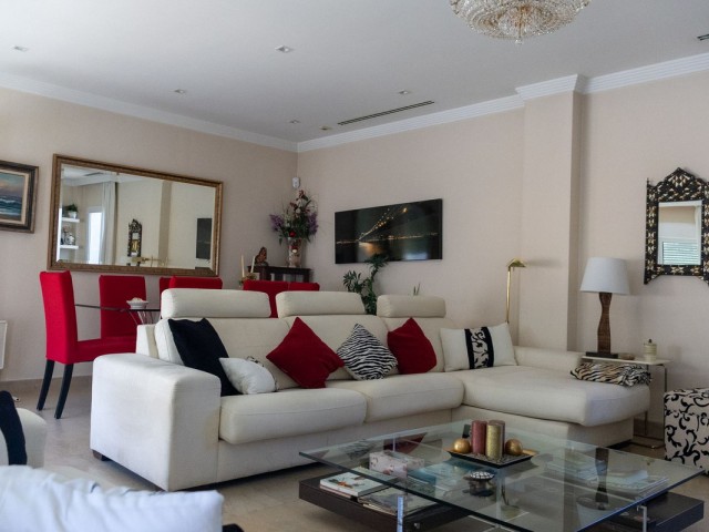 6 Schlafzimmer Villa in Playamar