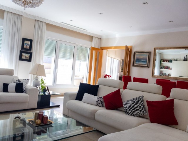 6 Schlafzimmer Villa in Playamar