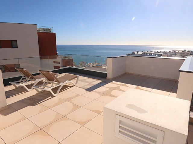 Apartamento con 2 Dormitorios  en Carvajal