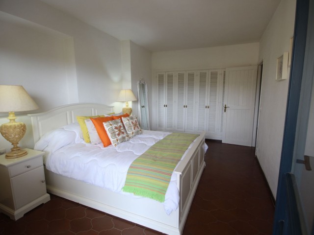 1 Bedrooms Apartment in Puerto de Cabopino