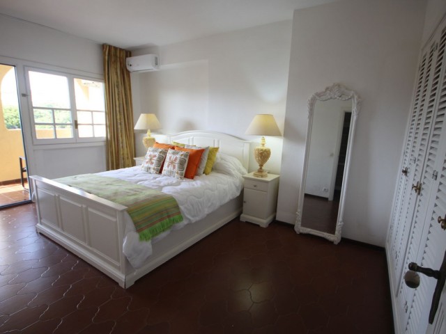 1 Bedrooms Apartment in Puerto de Cabopino