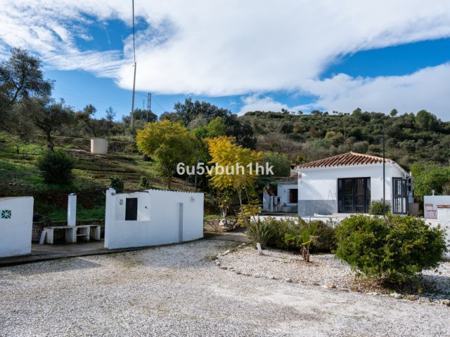 Villa con 3 Dormitorios  en Alhaurín el Grande