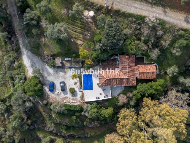 Villa con 3 Dormitorios  en Alhaurín el Grande