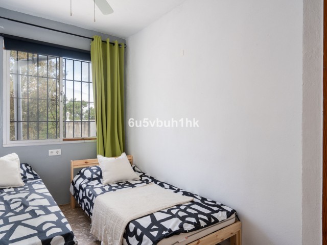 Villa con 3 Dormitorios  en Alhaurín el Grande