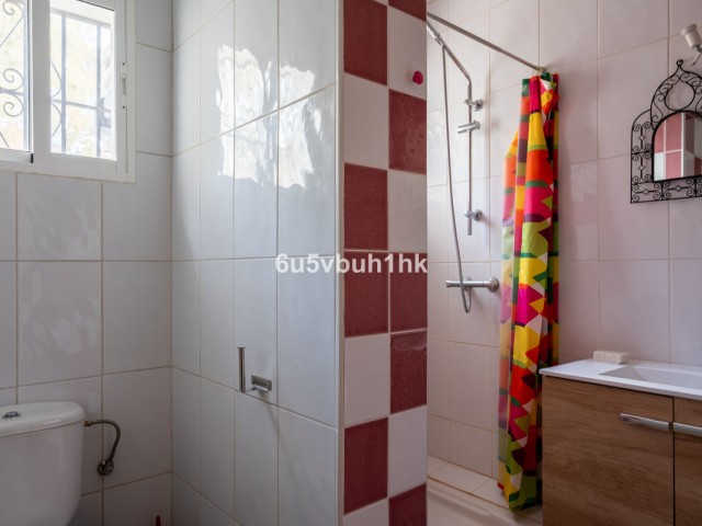 Villa con 3 Dormitorios  en Alhaurín el Grande