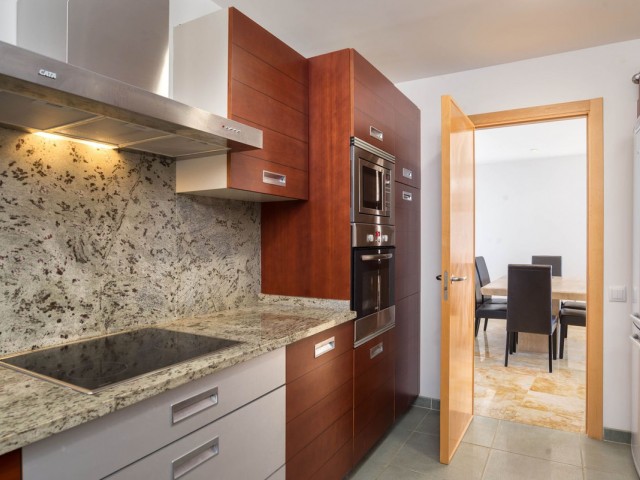 Apartamento, Altos de los Monteros, R5332495