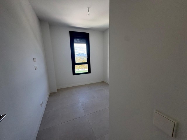 Apartamento con 3 Dormitorios  en Campo Mijas