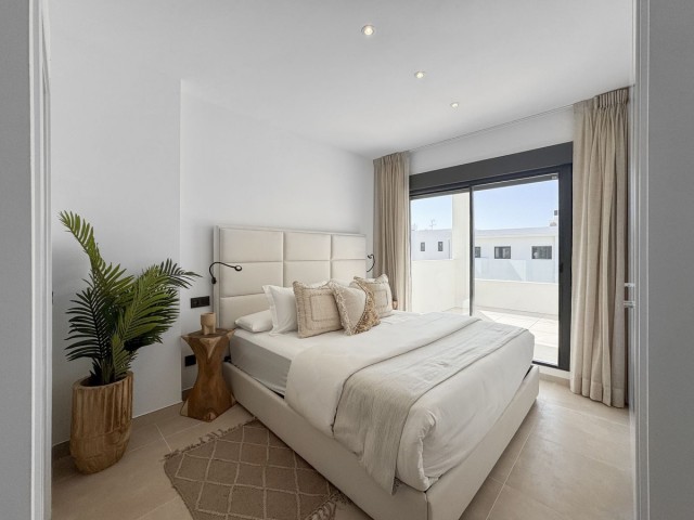 Apartamento con 2 Dormitorios  en Casares Playa
