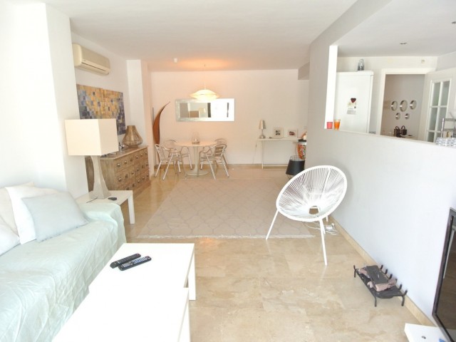 Apartment, The Golden Mile, R5202943