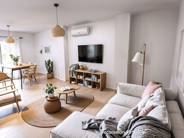 Apartment, The Golden Mile, R5202943