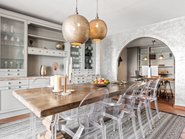 5 Slaapkamer Rijtjeshuis in La Heredia