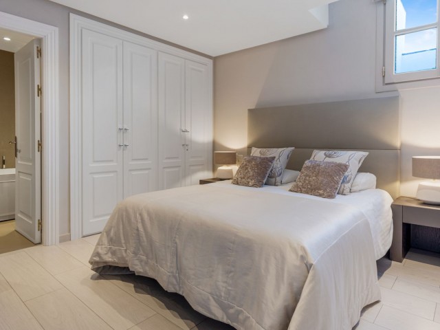5 Slaapkamer Rijtjeshuis in La Heredia