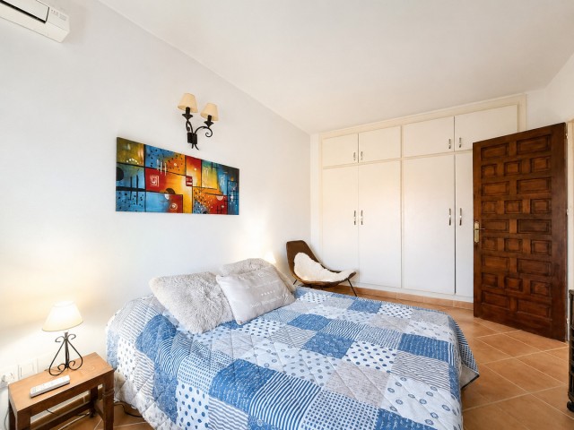 2 Bedrooms Villa in Benalmadena