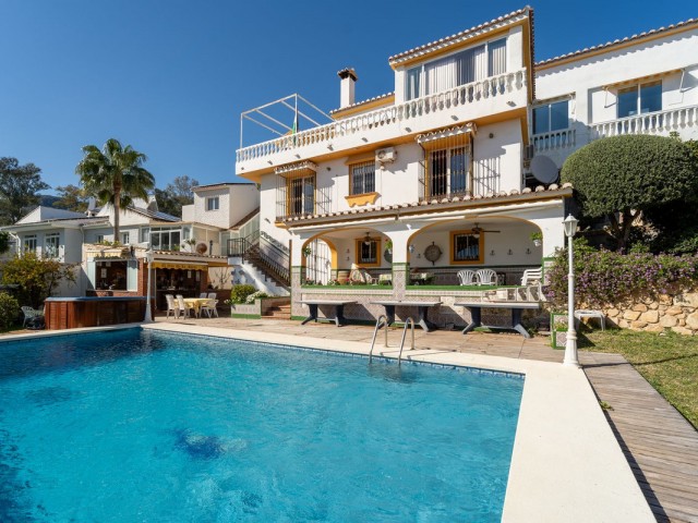 Villa con 4 Dormitorios  en Torremuelle