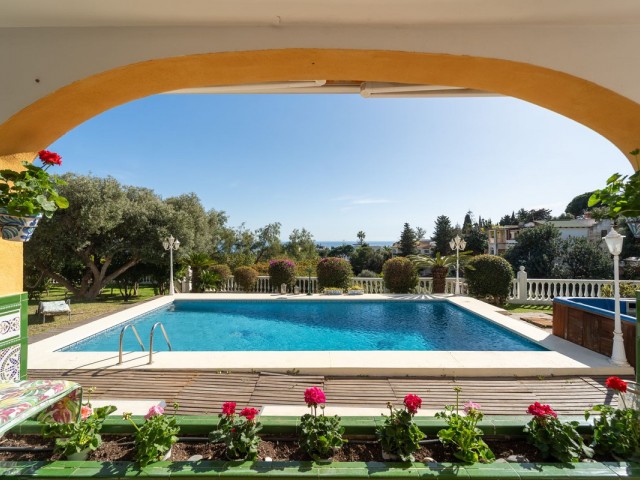 Villa con 4 Dormitorios  en Torremuelle