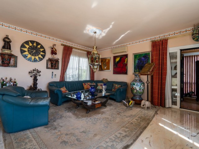 Villa con 4 Dormitorios  en Torremuelle
