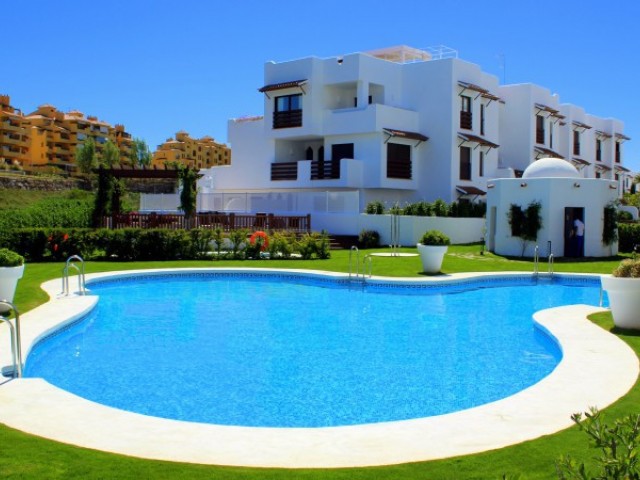 Apartamento, New Golden Mile, R2674019