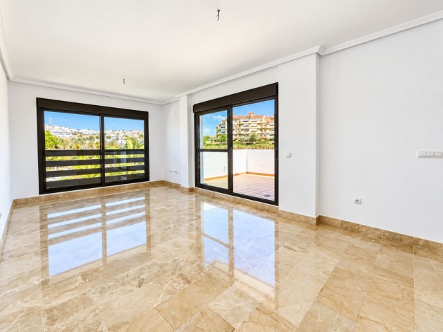 Apartamento, New Golden Mile, R2674019