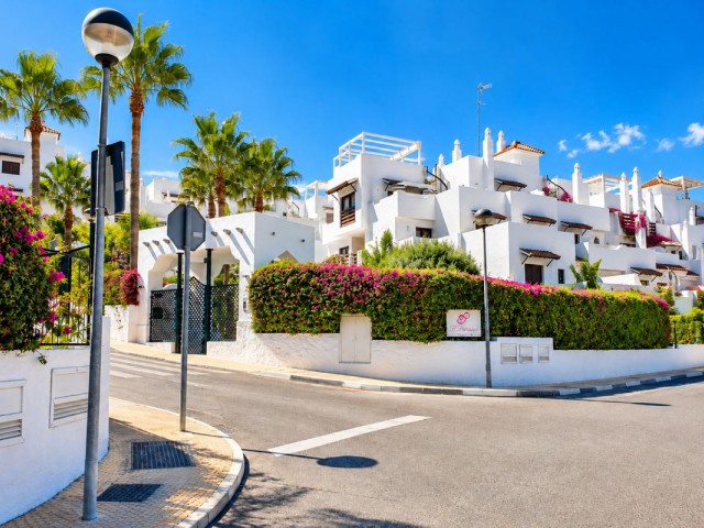 3 Bedrooms Apartment in New Golden Mile