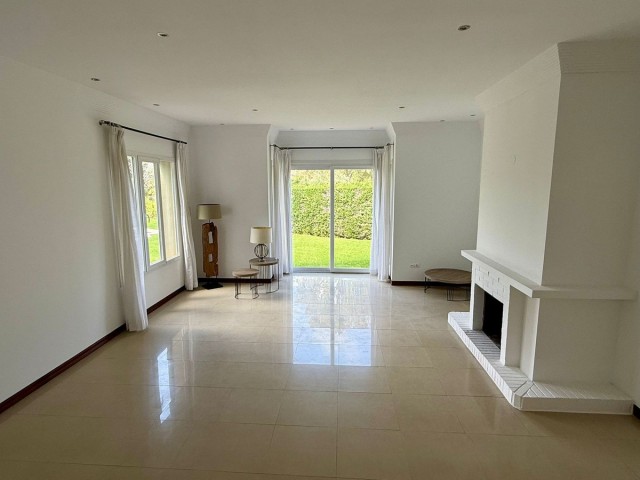 Villa, Sotogrande Costa, R5346292