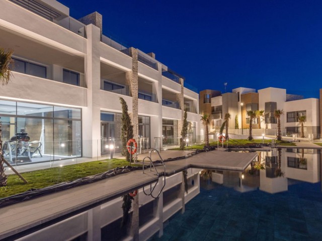 Apartamento con 2 Dormitorios  en Artola