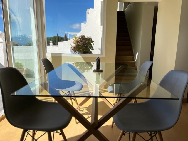 Apartamento con 2 Dormitorios  en Nagüeles