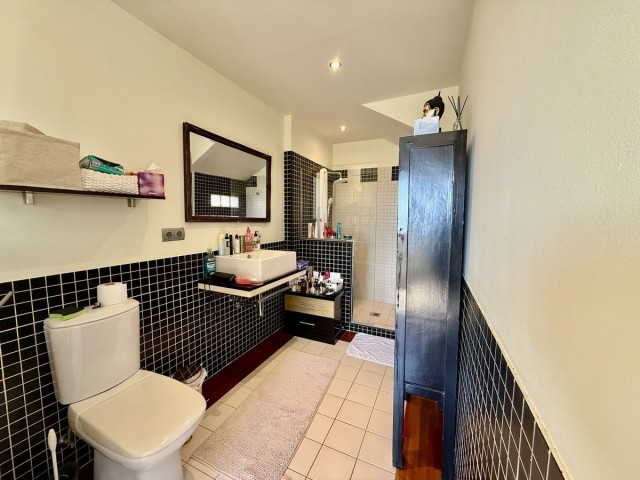 Apartamento con 2 Dormitorios  en Nagüeles