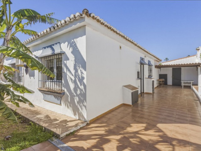 Villa, El Chaparral, R5351326