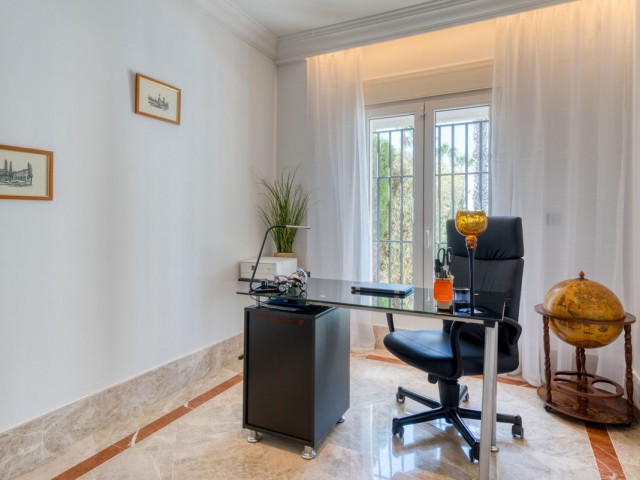 Villa con 4 Dormitorios  en Santa Clara