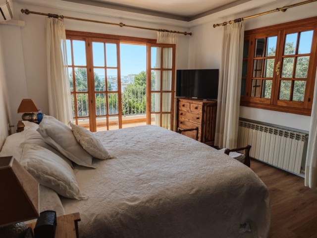 4 Soveroms Villa i San Luis de Sabinillas