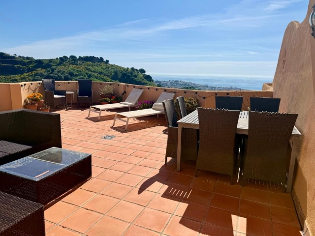 3 Bedrooms Apartment in Calahonda