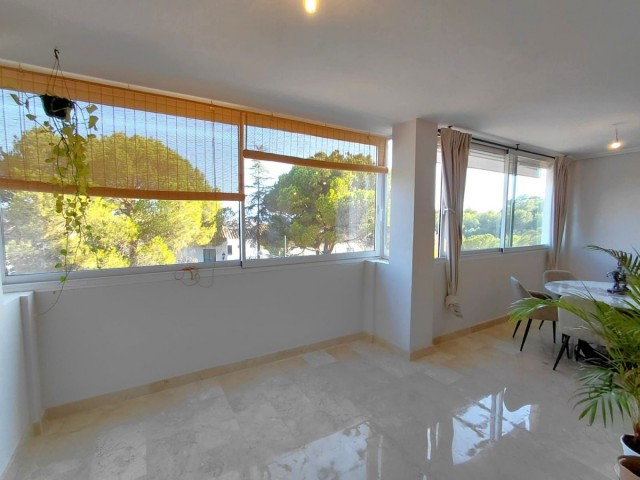 Apartamento con 2 Dormitorios  en Nagüeles