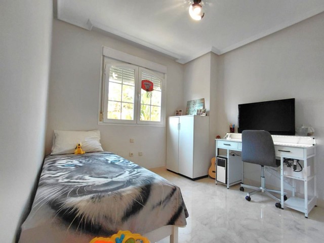 Apartamento con 2 Dormitorios  en Nagüeles
